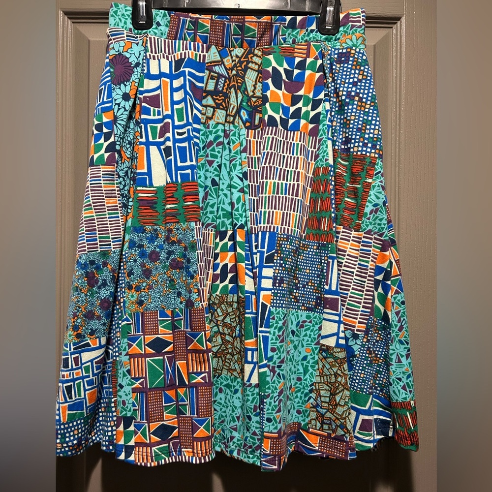 LuLaRoe Blue Green A-Line Knee-Length Skirt (Madison skirt)